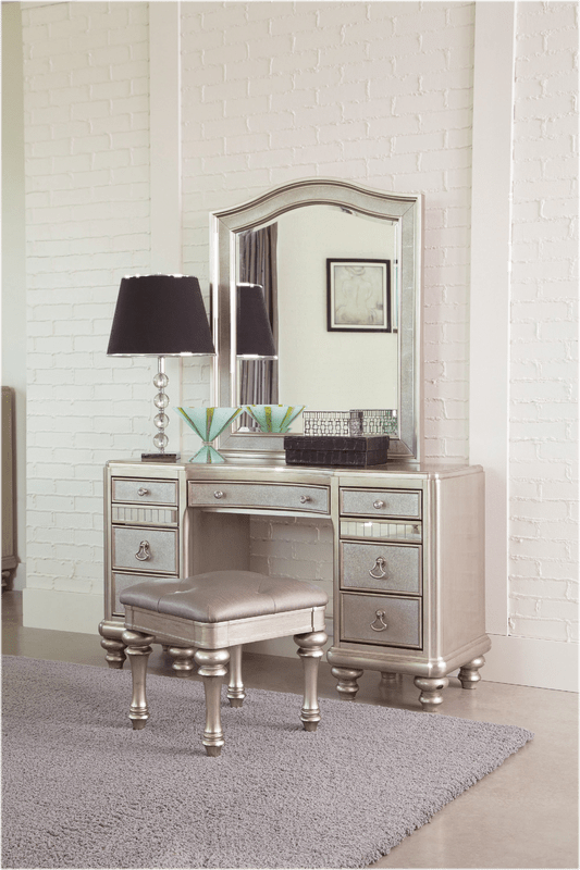 Mitt Vanity Stool